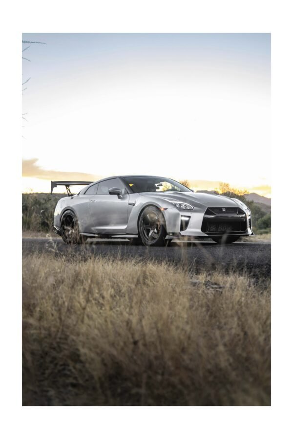 Pelēks Nissan GT-R – foto uz alumīnija