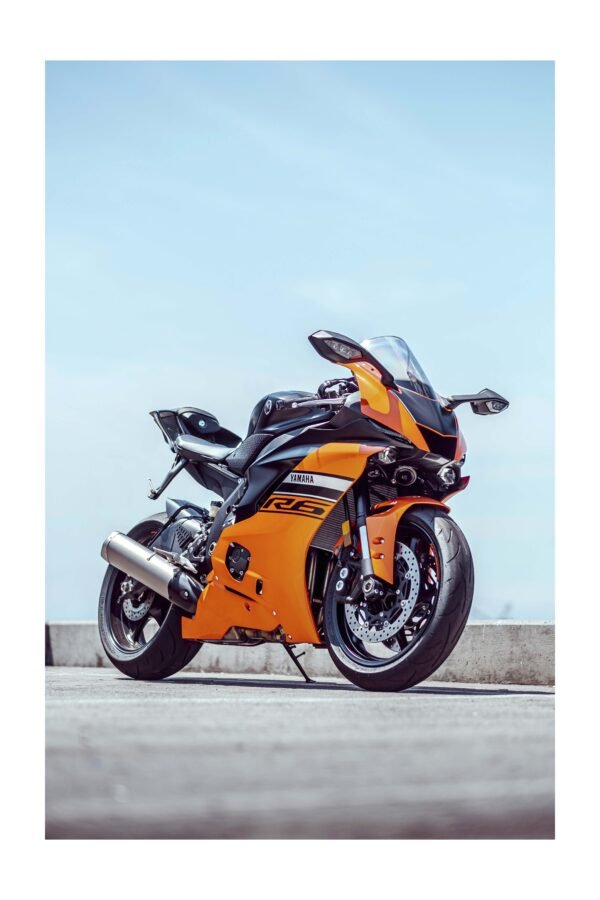 Yamaha R6 – foto uz alumīnija